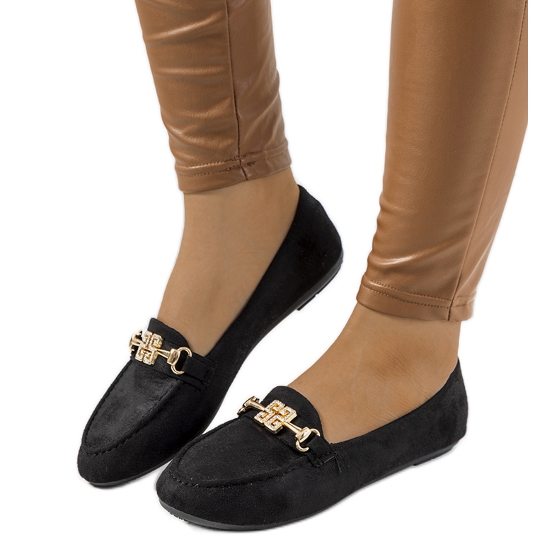 Mustat mokasiinit Cardoso-soljella