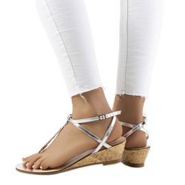 Manfrinin hopeiset wedge-flip-flop-sandaalit hopea