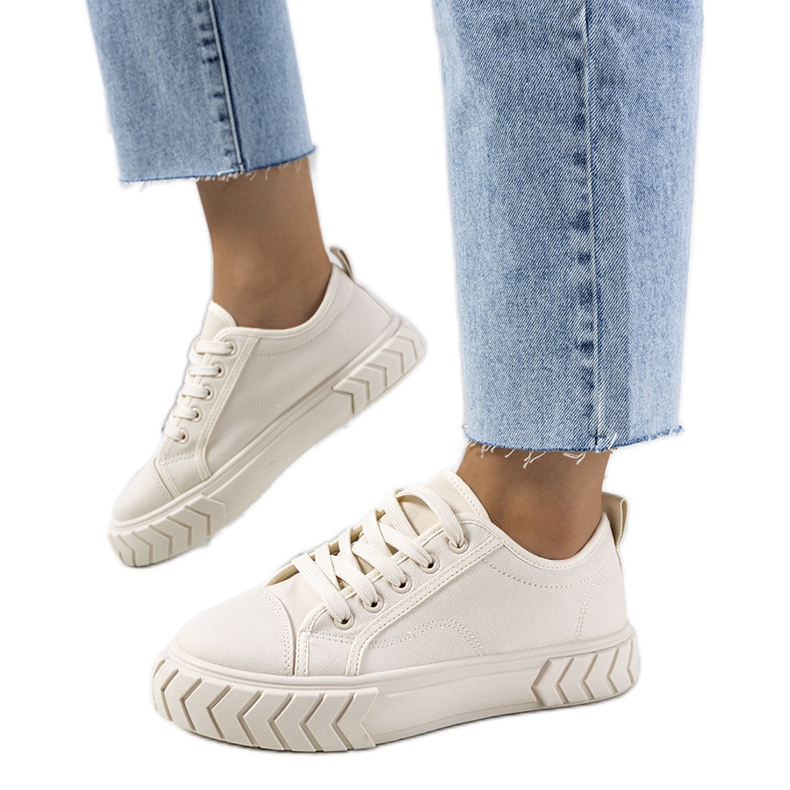 Beiget lenkkarit Clarence-alustalla