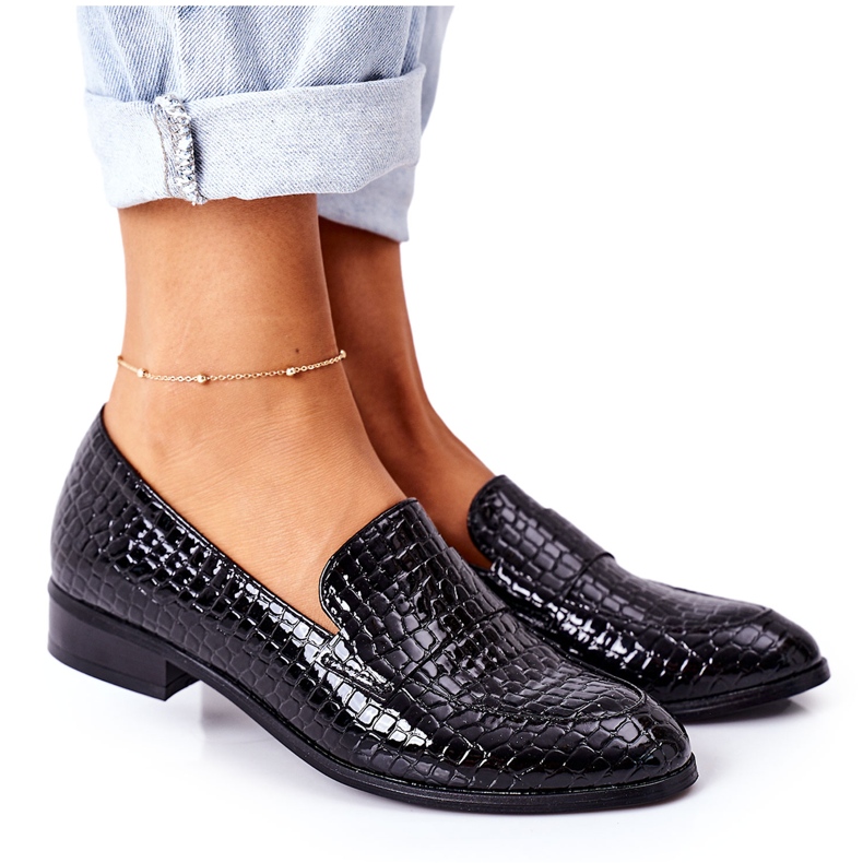 Lakatut mokkasiinit Vinceza 21-10674 musta