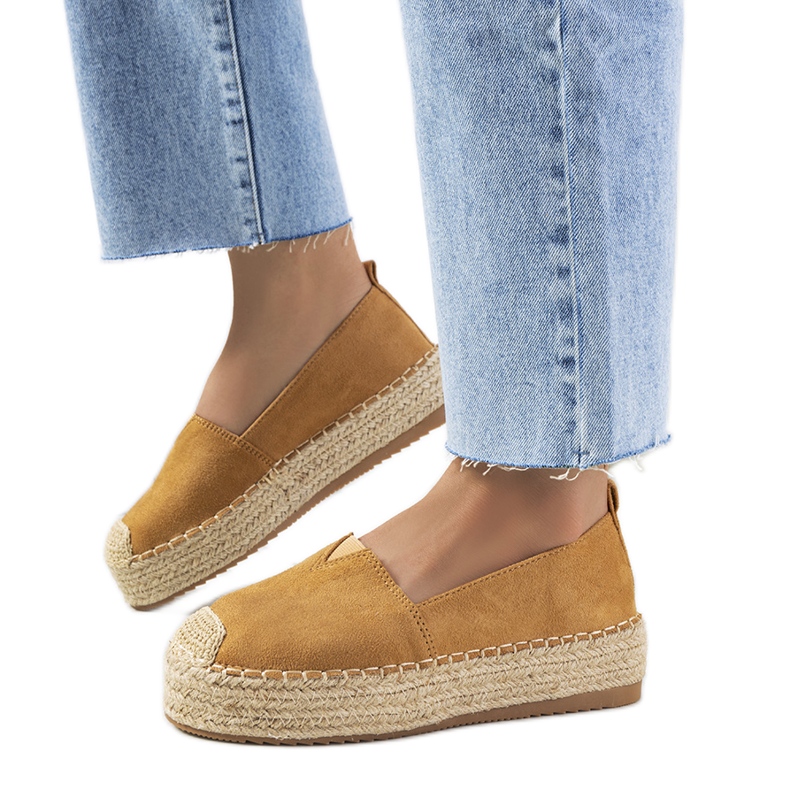 Rhianne ruskeat espadrillit naisille beige