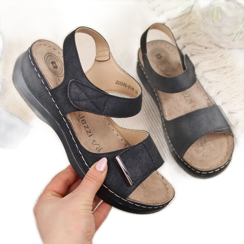 Mustat eVento W EVE223D kiila sandaalit