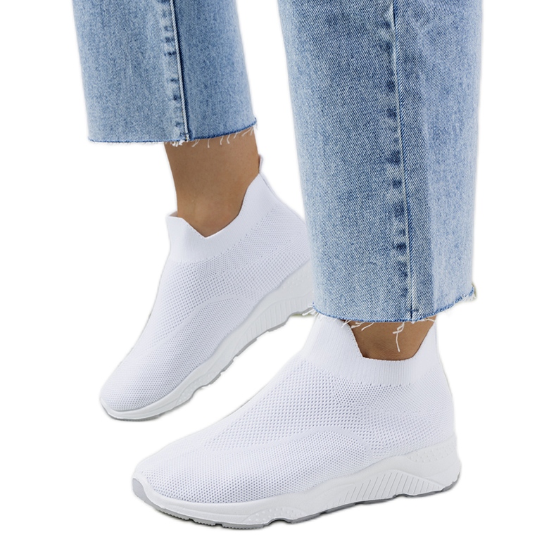 Roesin valkoiset lenkkarit valkoinen