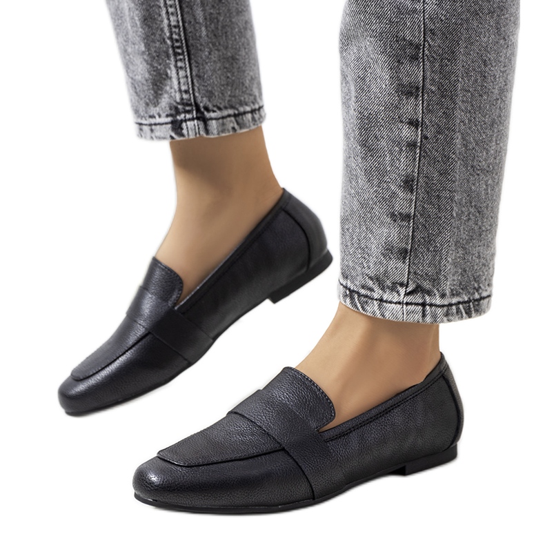 Naisten mustat nahkaiset vaahterakengät