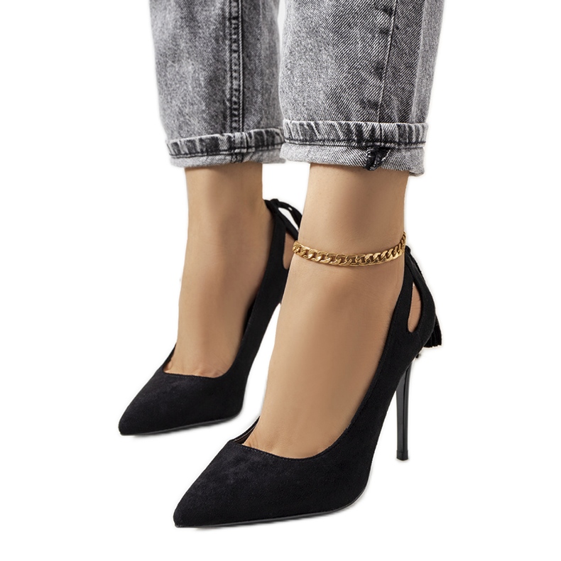 Mustat korkokengät koristeellisilla Anthe-leikkauksilla