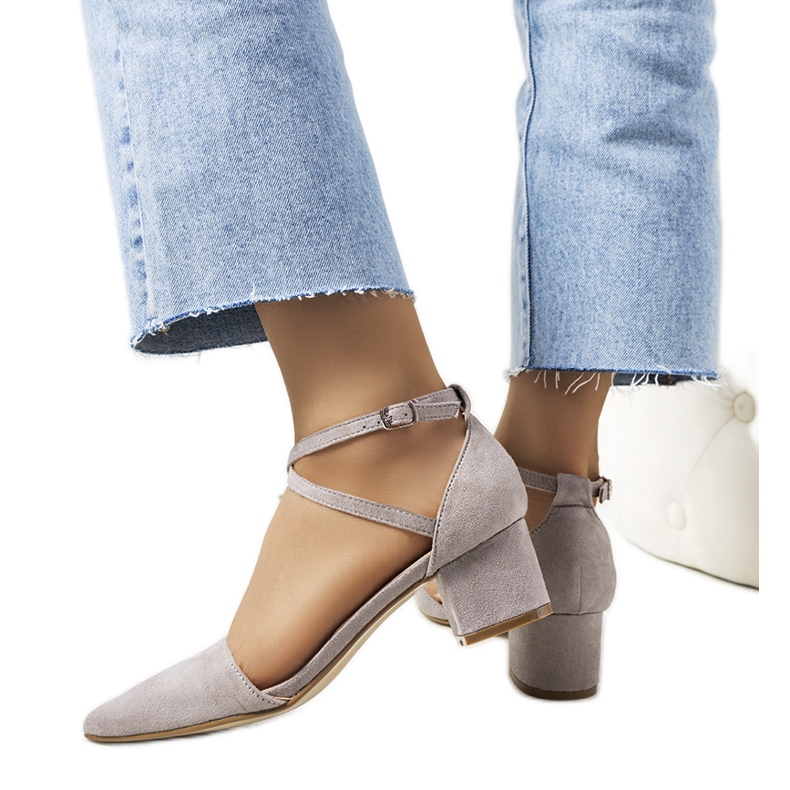 Harmaat pumput Hyden postissa