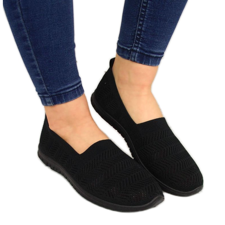 Mustat harjakattoiset lenkkarit Filippo W PAW219A:ssa