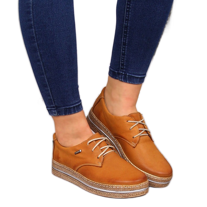 Naisten nahkakengät alustalla vaaleanruskeat Helios 380