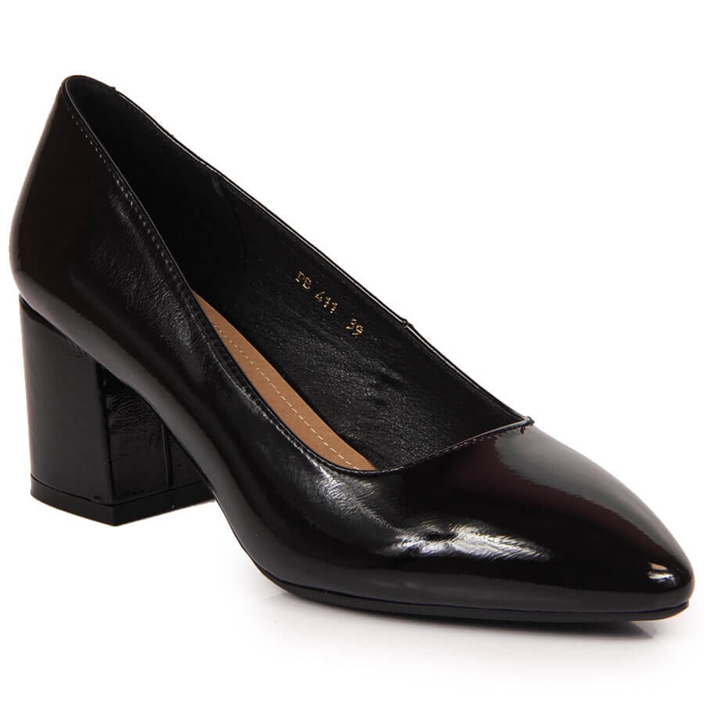 Sergio Leone Pumput mustaksi lakatussa Serio Leone -tolppassa