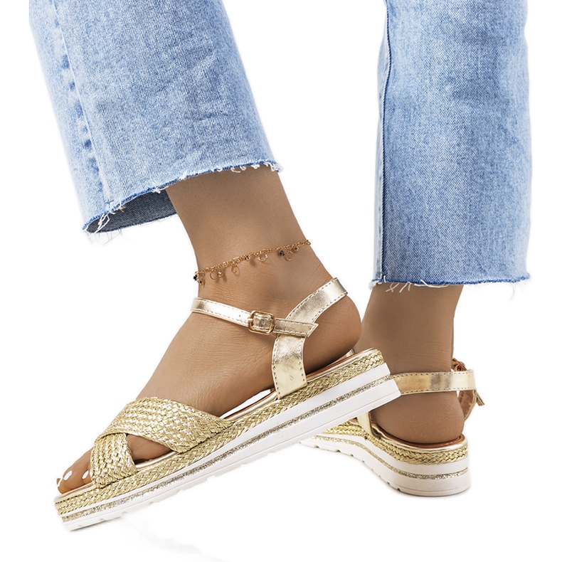 Naisten kultaiset Chirnside sandaalit kultainen