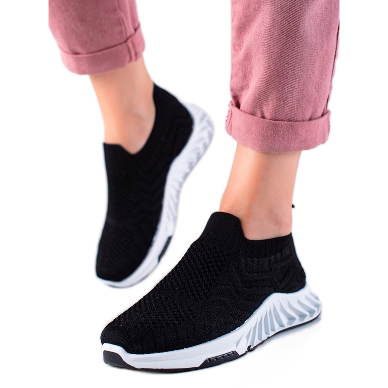 J. Star Liukastettavat urheilukengät musta