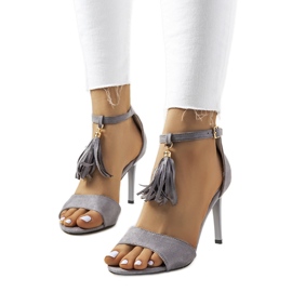 Harmaat bryant sandaalit Harmaat bryant sandaalit