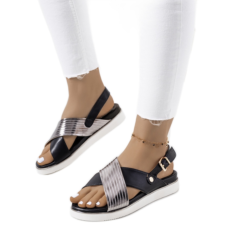 Mustat sandaalit metallisella Myrtle-sisäkkeellä hopea