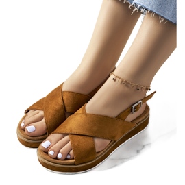 Savagen ruskeat mokkanahkasandaalit