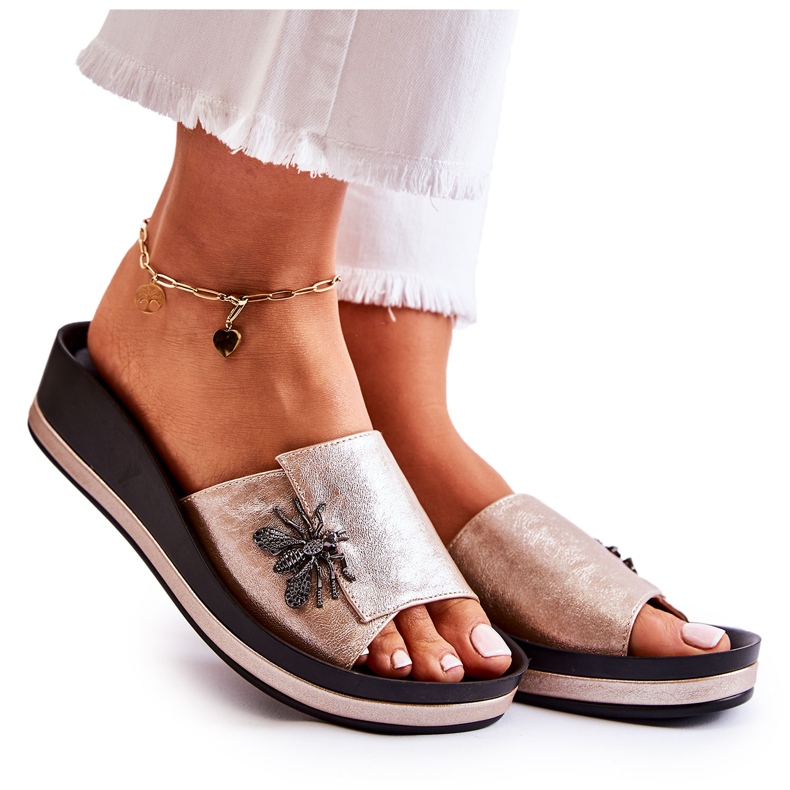 Vinceza Muodikkaat naisten tossut kultaisella reikäkoristeella kultainen