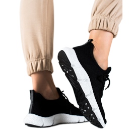 SHELOVET Mustat urheilukengät