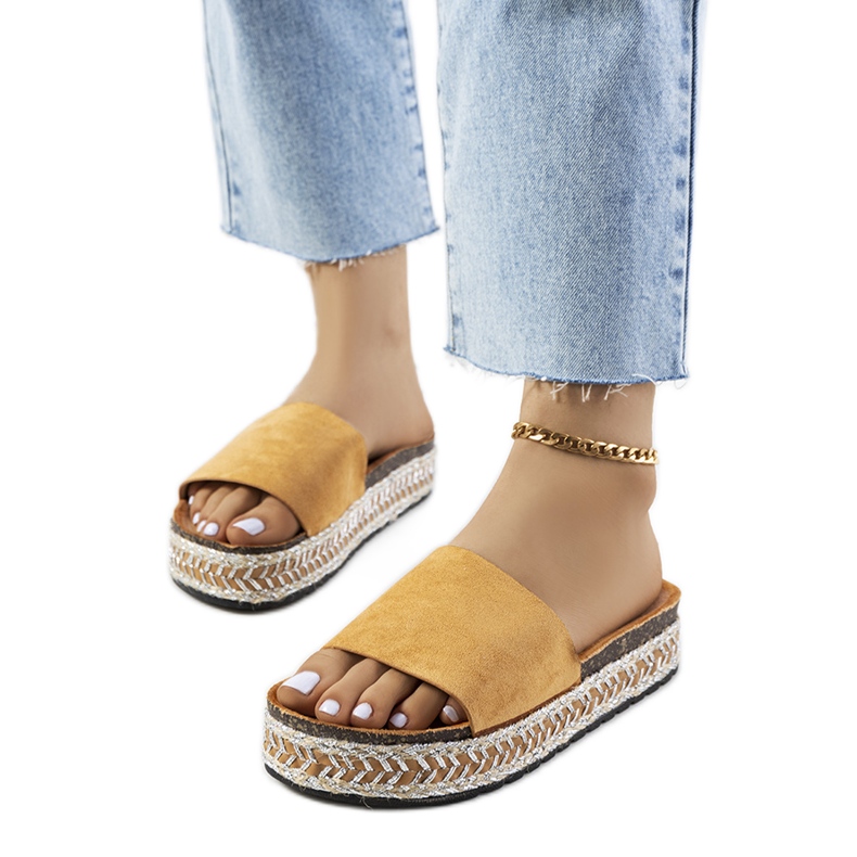 Ruskeat sandaalit Bonython-korkkipohjassa