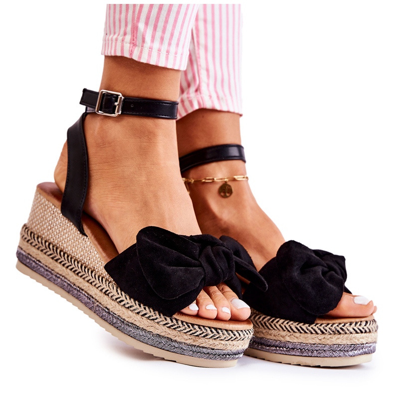 FE1 Mustat Suede Wedge Sandaalit Natina