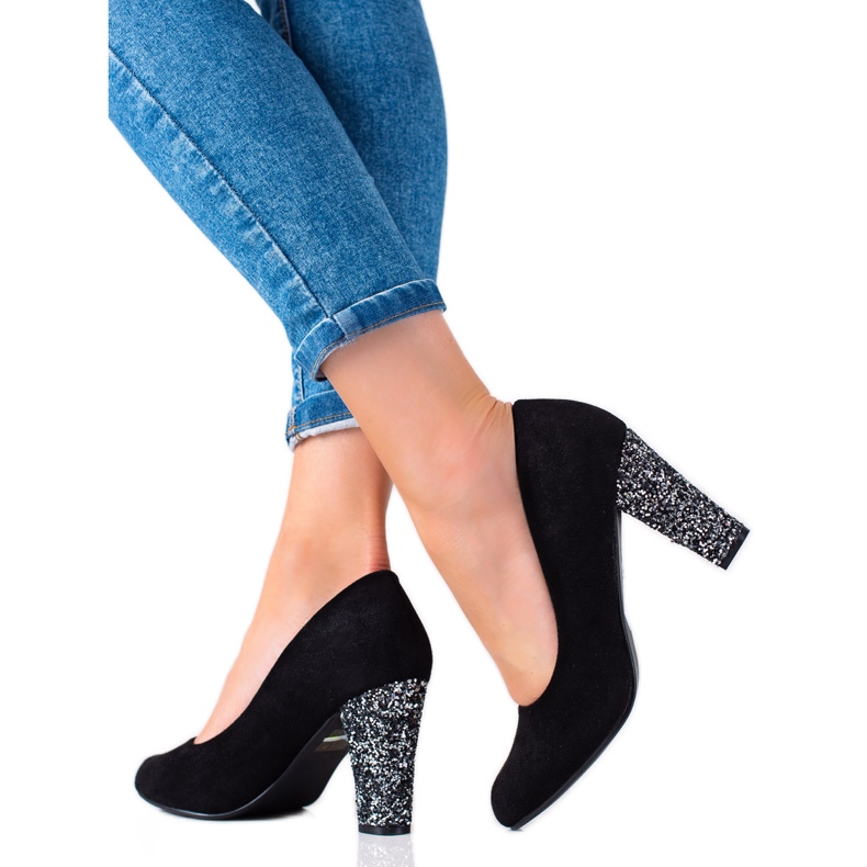 Weide Mokkapumput glitterillä musta