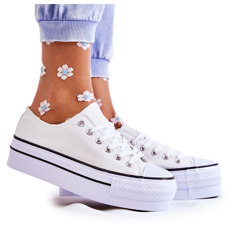 FS3 Naisten tennarit massiivisella alustalla valkoista Faronaa valkoinen