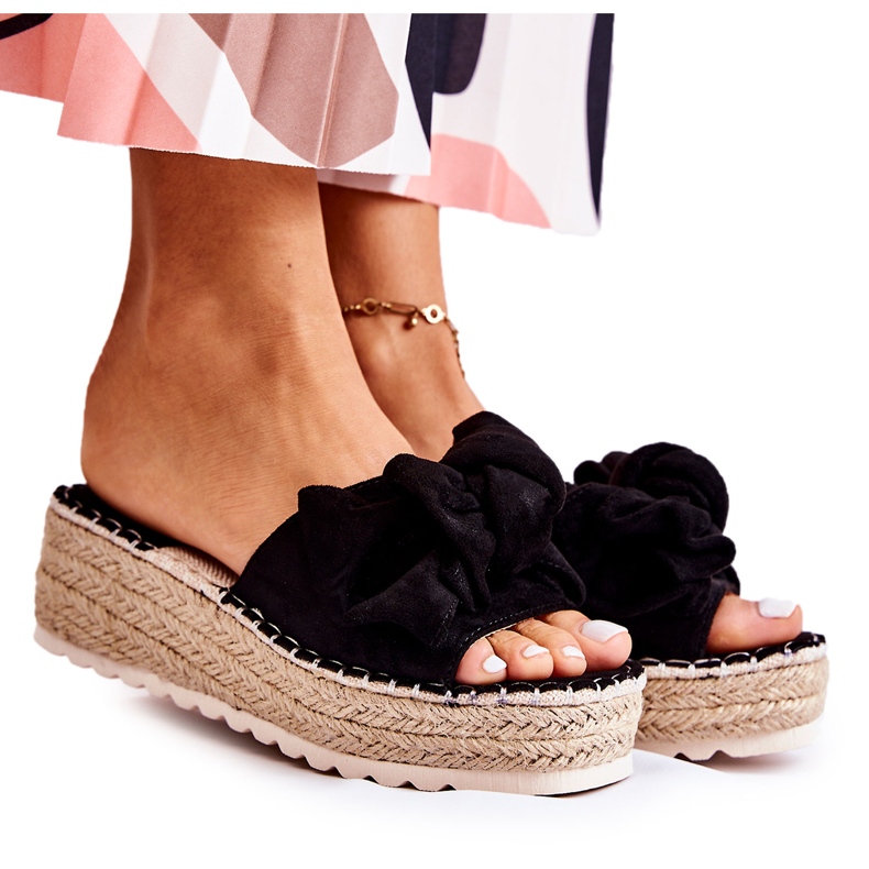 PG2 Naisten tossut kiilalla rusetilla musta Tayla