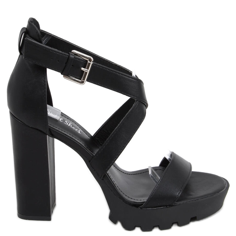 Sandaalit Spencer Black -alustalla musta