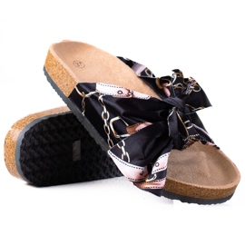 SHELOVET Mustat Tossut Rusetilla