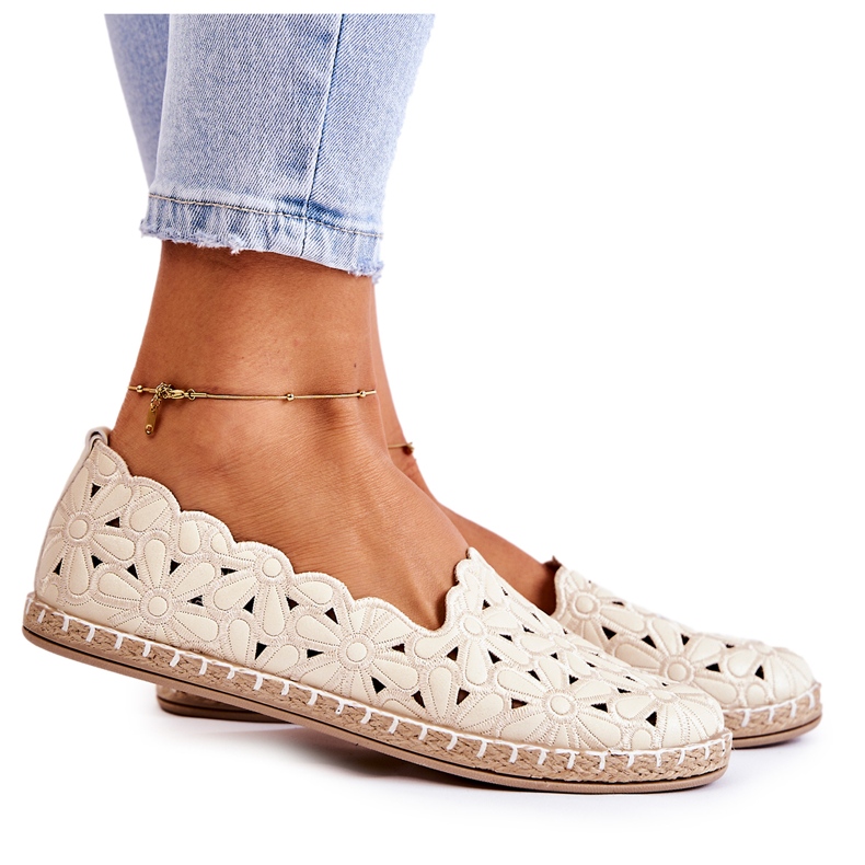 Naisten slip-On ballerinat beigeillä kukilla