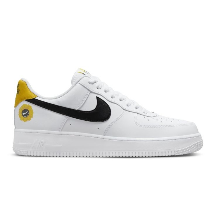 Nike Air Force 1 '07 LV8 M DM0118-100 valkoinen musta keltainen