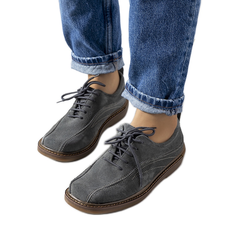 Mortenin harmaat nahkaiset naisten kengät