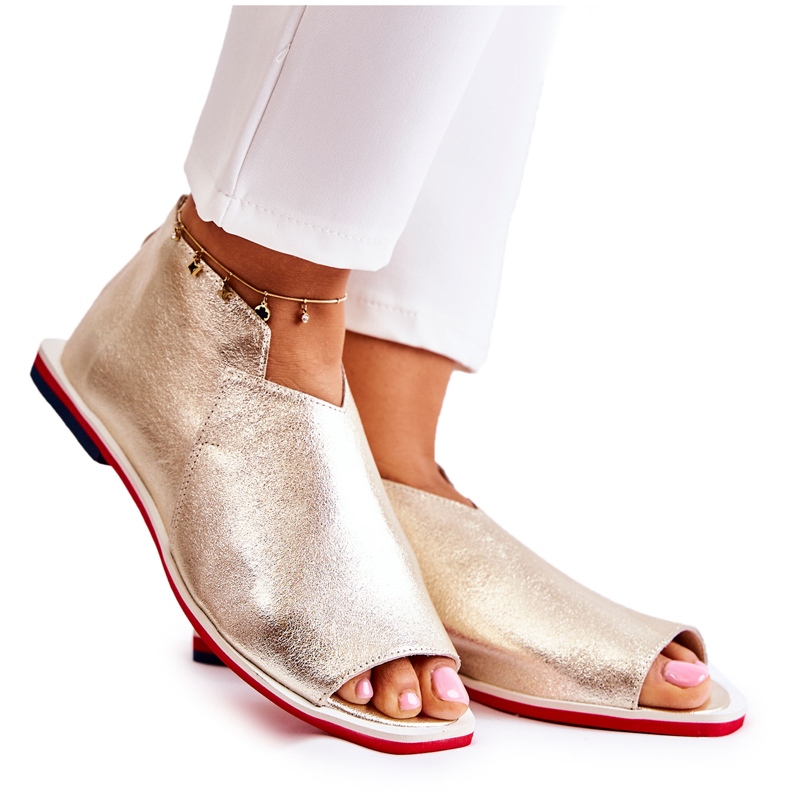 Nicole Nahkasandaalit Kultaisen Clorien liukusäätimellä kultainen