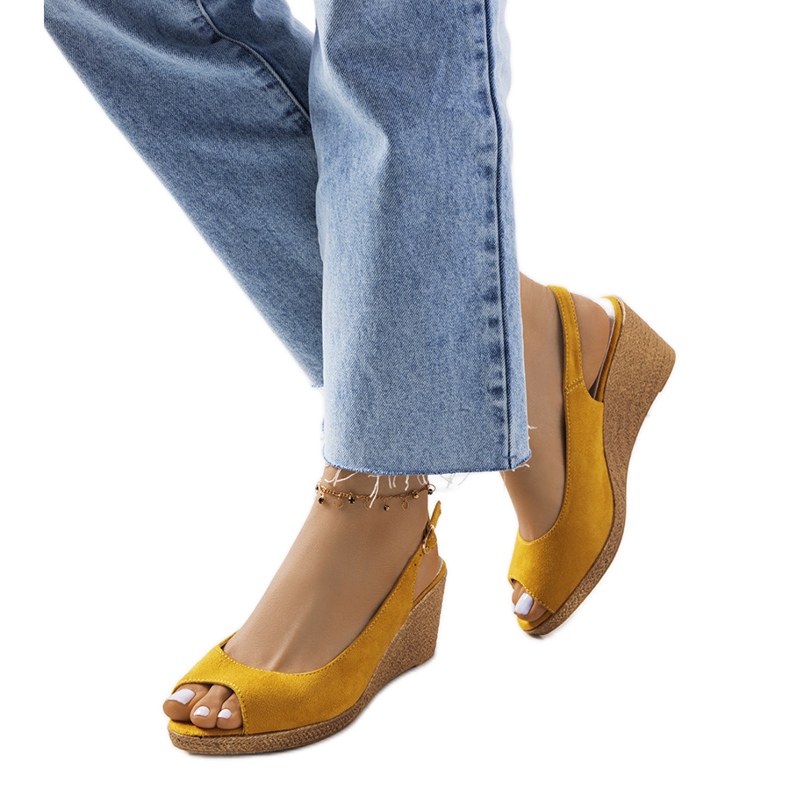 Keltaiset espadrillit Alpat-kiiloissa keltainen