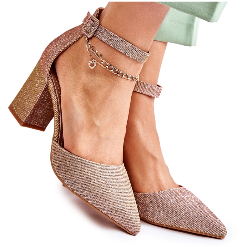 WS1 Kiiltävät pumput baarissa Tumma kulta Amira kultainen