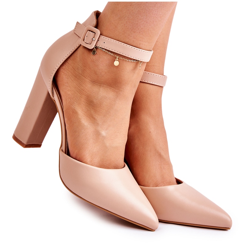 WS1 Nahkapumput korkealla beige saliralla