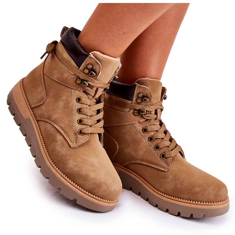 Nahkaiset saappaat ruskealla Ressa-alustalla