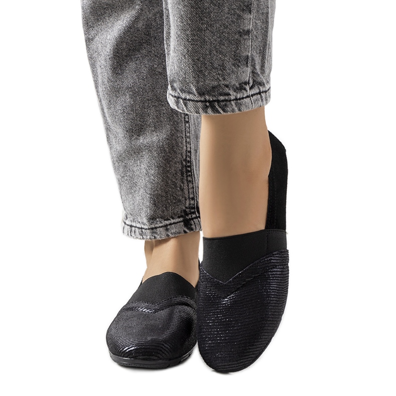 Black Boirsin lenkkarit musta