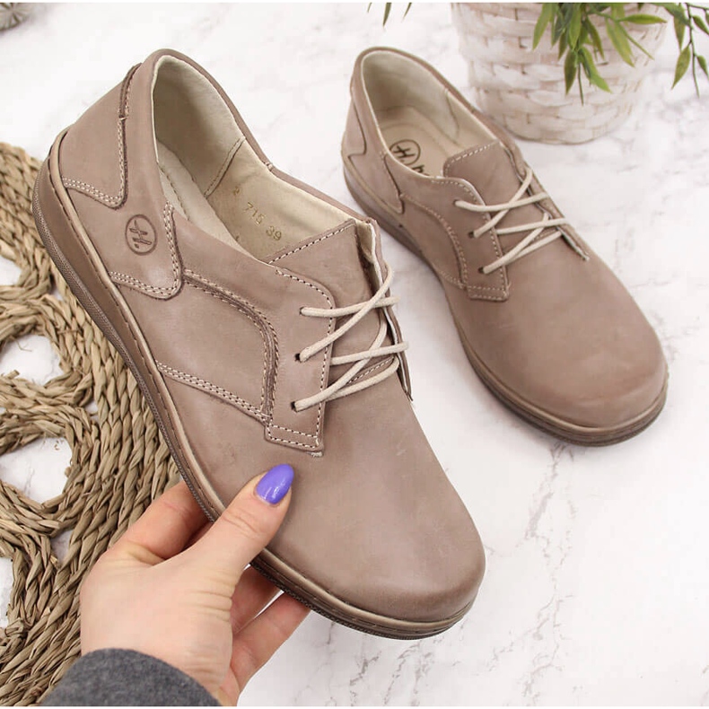 Mukavat nahkaiset naisten kengät beige Helios 715