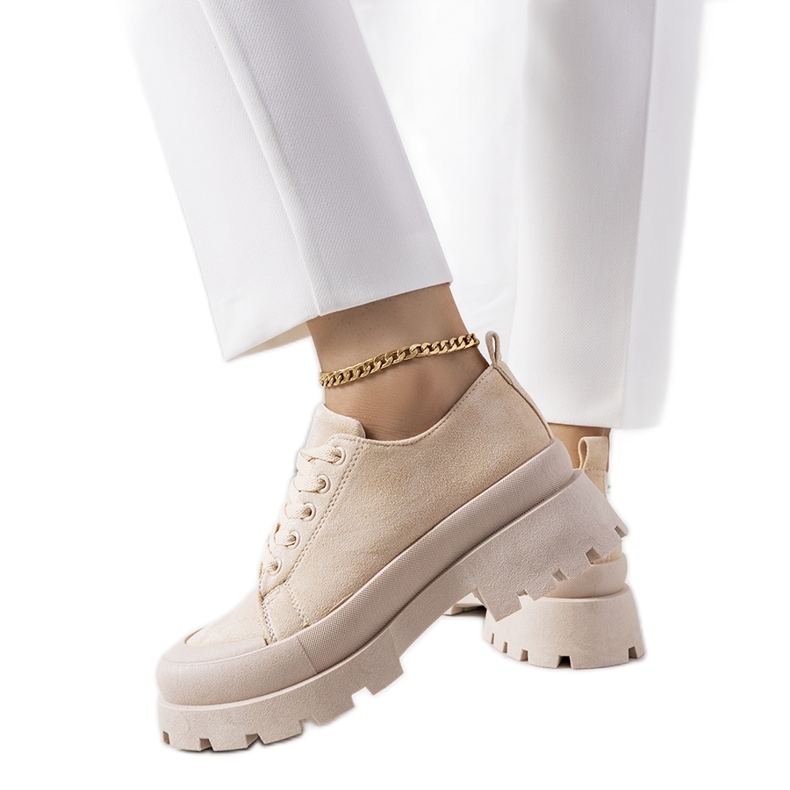 BM Beiget lenkkarit Dearth-alustalla