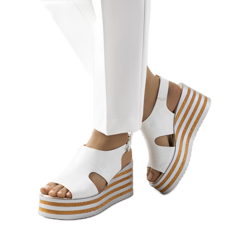 Hopeiset kiila sandaalit Corrine valkoinen hopea