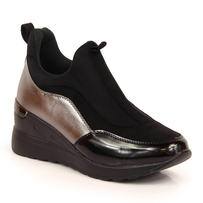 Naisten brogues kiilakorkokengissä eVento musta