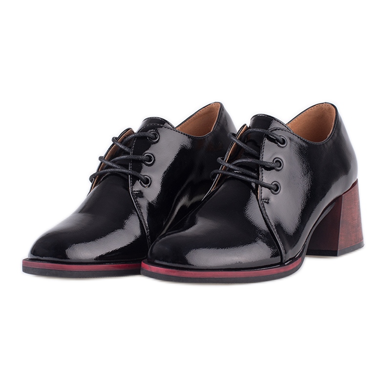 Lakatut Vinceza-korkokengät musta