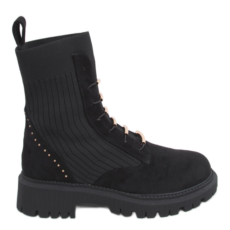 Työntekijät, joissa sukkapäällinen Rio Black musta