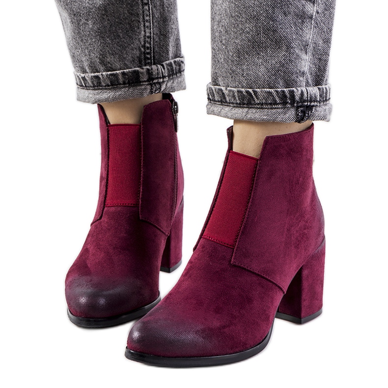 Norwichin kastanjanruskeat saappaat punainen