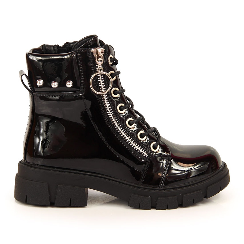 Musta Vinceza mustaksi lakatut eristetyt saappaat tytöille