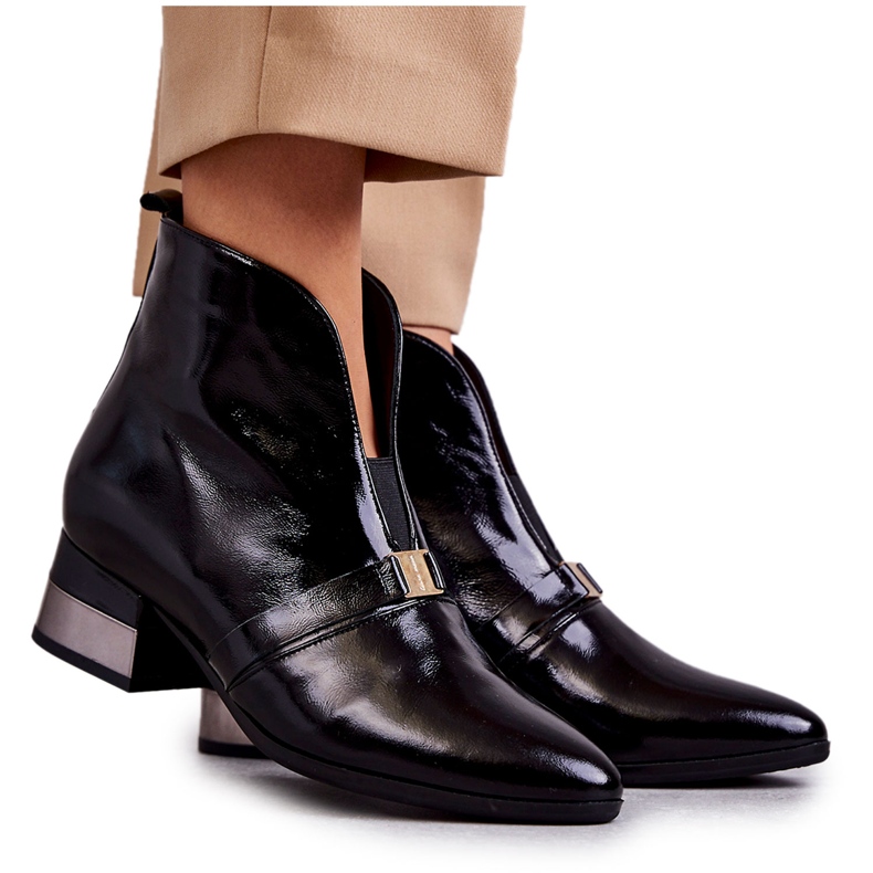 Nahkasaappaat tasakorkoisella Laura Messi 2268 mustalla