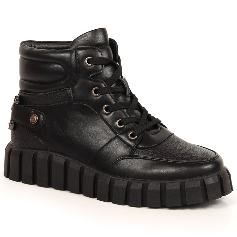 Naisten tasotyöläiset mustalla Potocki-koristeella