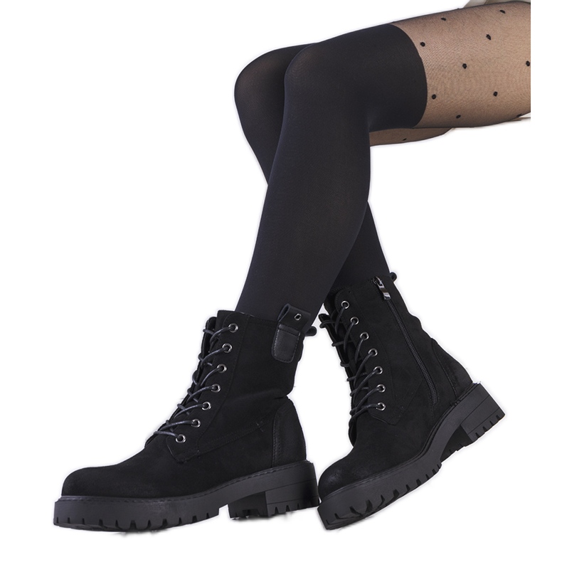 Mustat ekologiset mokkanahka saappaat Wellspringiltä