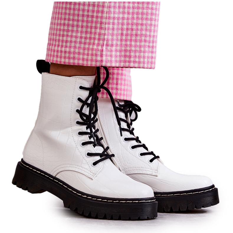 Naisten valkoiset lämpimät käärmeennahkasaappaat Salma valkoinen