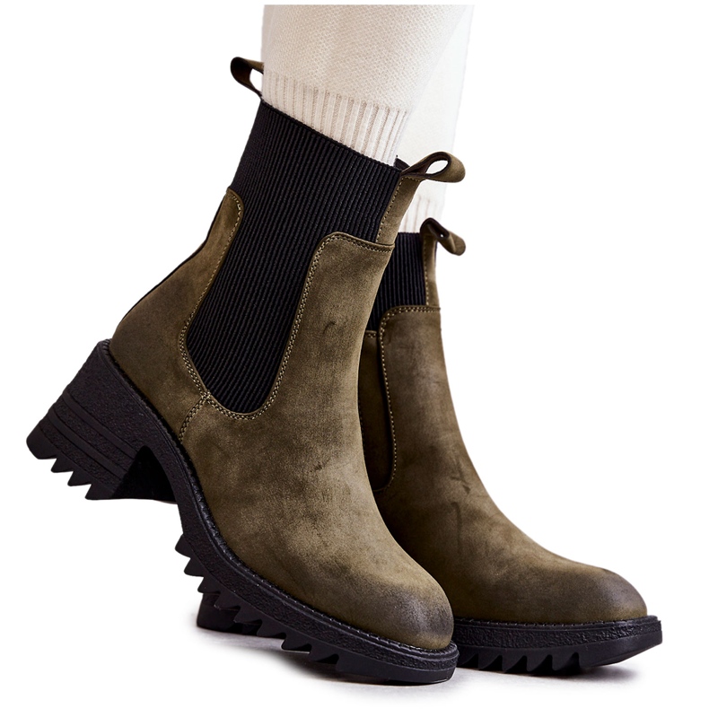 Naisten vihreät lämpimät saappaat korkeakorkoisella Abellalla