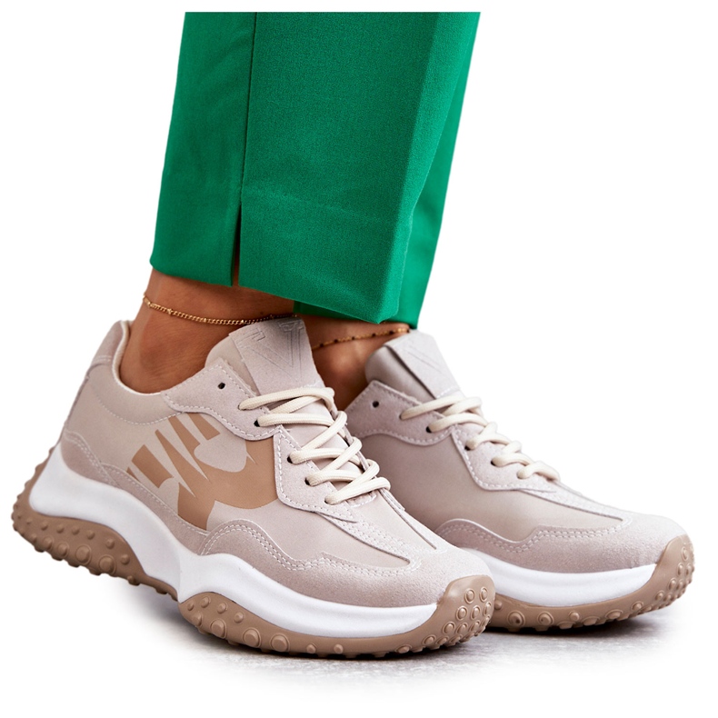 Vinceza Naisten beige-nauhaiset urheilukengät ruskea